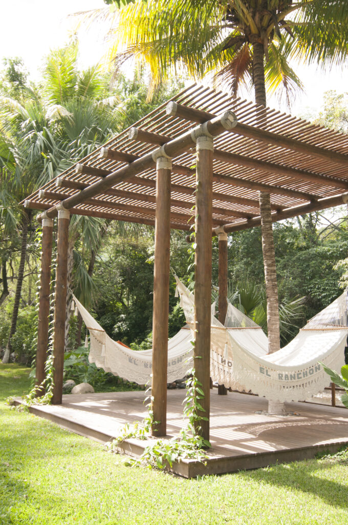Pergolas, pergolas de madera, pergolas de madera en guatemala, pergola de madera tratada, pergolas guatemala